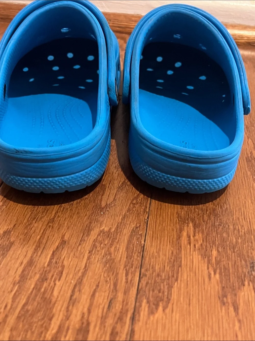 CROCS Kids Classic Clog in Bright Blue Kids Size 2